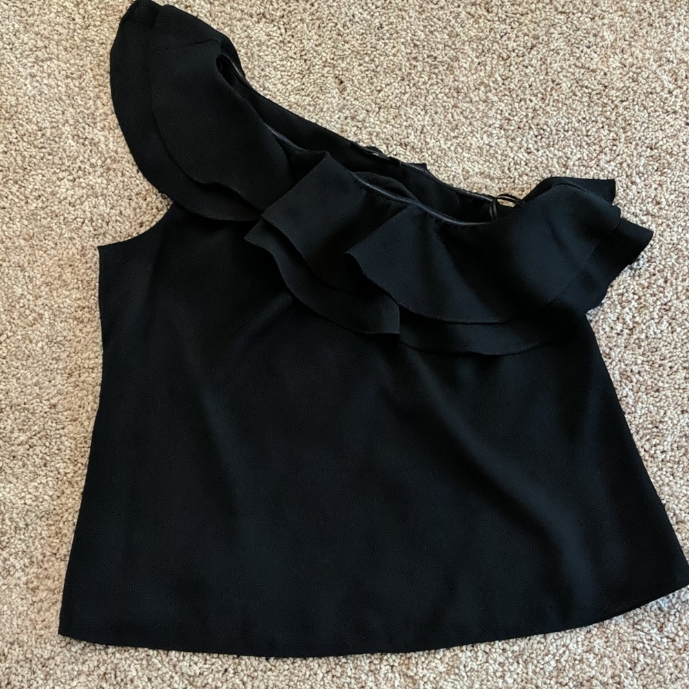 One shoulder ruffle top